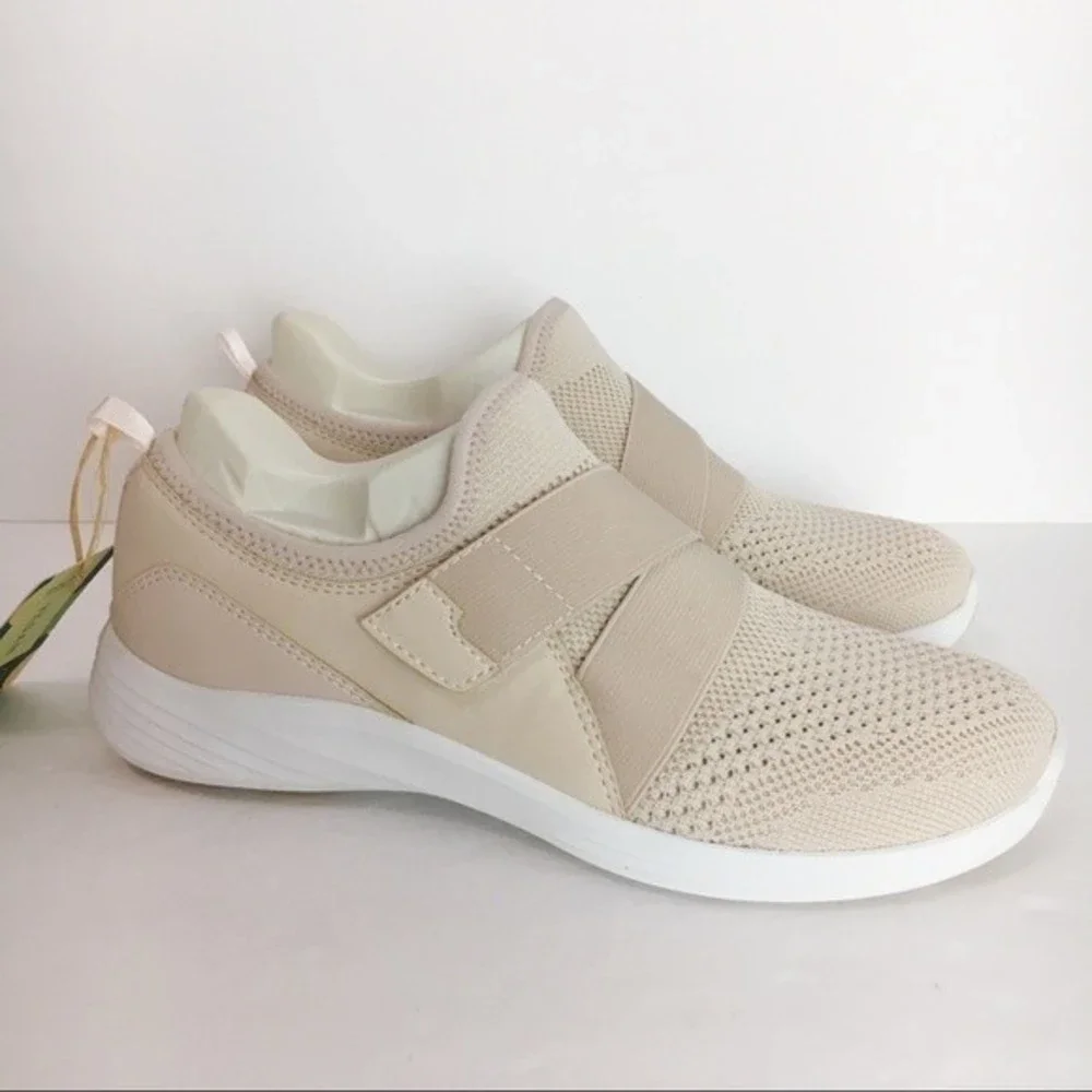 Earth Size 8 Scenic Valiant Vegan Blush Cream Pink Slip On Knit Sneakers Shoes‎